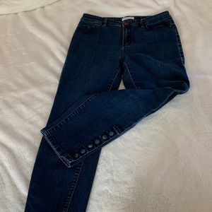 Coldwater Creek capris jeans with button accent on ankle. Size 6